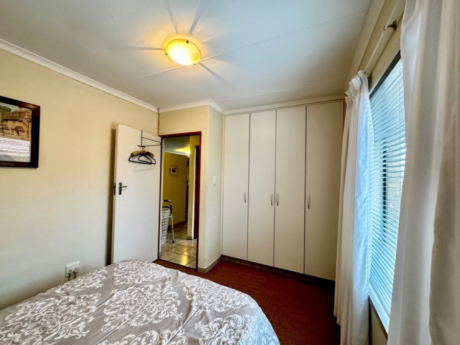 3 Bedroom Property for Sale in Heiderand Western Cape